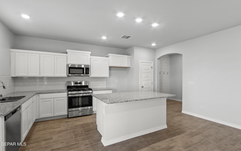 13961 Madero Avenue, Horizon City, TX 79928, 4 Bedrooms Bedrooms, ,2 BathroomsBathrooms,Residential,For Sale,13961 Madero Avenue,918495