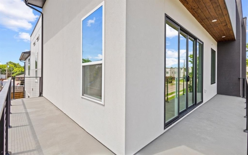 1706 Homeland Street, Dallas, TX 75212, 5 Bedrooms Bedrooms, ,5 BathroomsBathrooms,Residential,For Sale,1706 Homeland Street,0,21046074