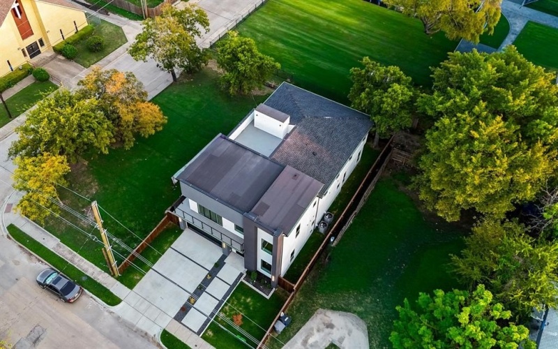 1706 Homeland Street, Dallas, TX 75212, 5 Bedrooms Bedrooms, ,5 BathroomsBathrooms,Residential,For Sale,1706 Homeland Street,0,21046074