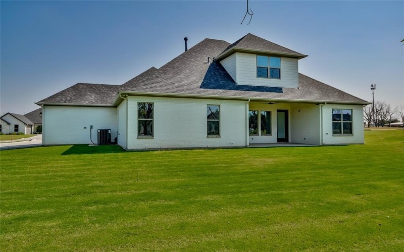 2719 Village Road, Granbury, TX 76049, 4 Habitaciones Habitaciones , ,3 BañosBaños,Residential,En Venta,2719 Village Road,0,21046168