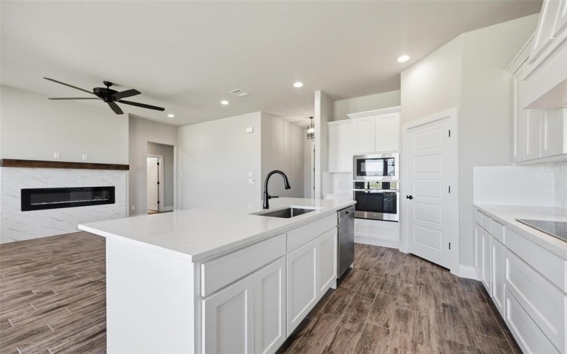 650 Sanger Drive, Springtown, TX 76082, 4 Bedrooms Bedrooms, ,2 BathroomsBathrooms,Residential,For Sale,650 Sanger Drive,0,21046174