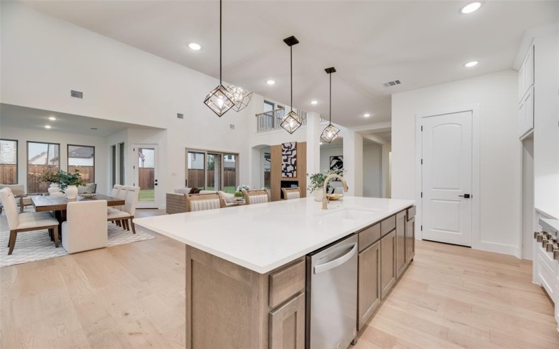 3916 Sunrise Lane, Celina, TX 75078, 5 Bedrooms Bedrooms, ,5 BathroomsBathrooms,Residential,For Sale,3916 Sunrise Lane,0,21046199