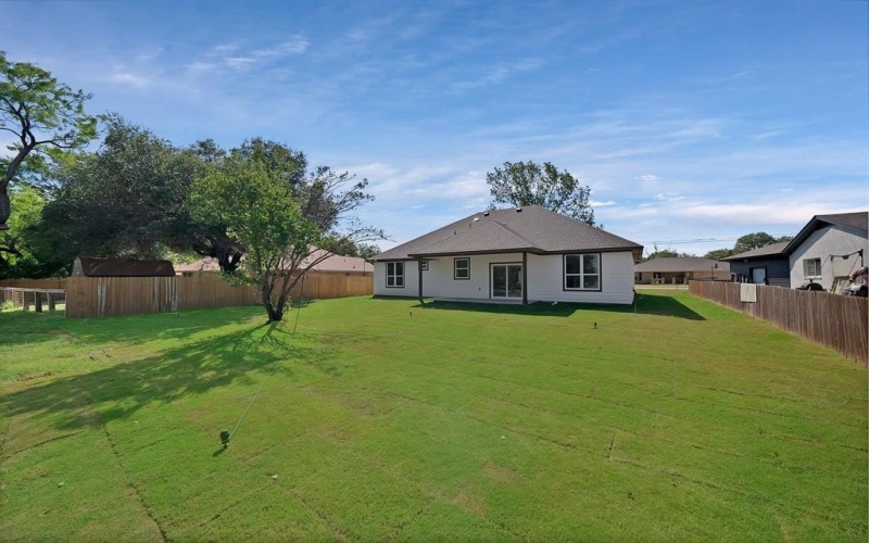 206 Lakeview Drive, Runaway Bay, TX 76426, 3 Bedrooms Bedrooms, ,3 BathroomsBathrooms,Residential,For Sale,206 Lakeview Drive,0,21046225