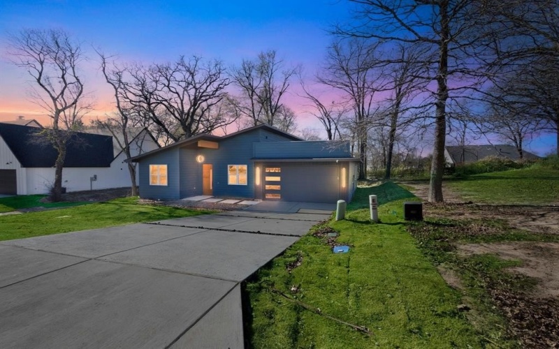 320 Splitrail Drive, Mabank, TX 75143, 3 Bedrooms Bedrooms, ,2 BathroomsBathrooms,Residential,For Sale,320 Splitrail Drive,0,21046334
