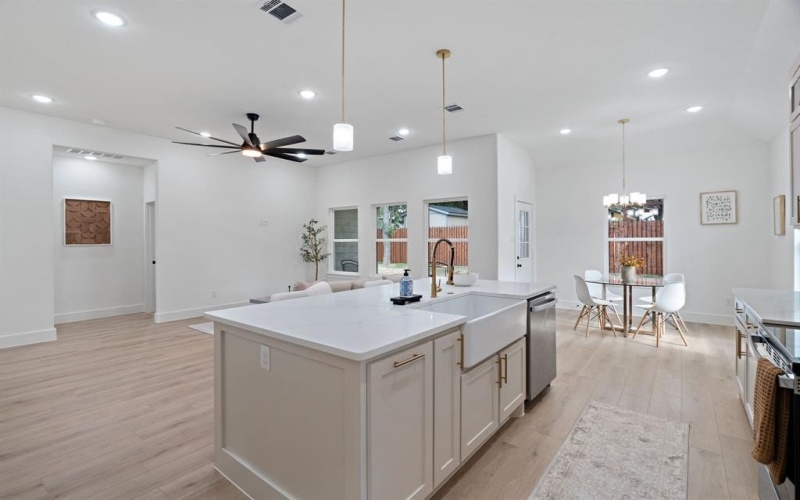 3017 Van Horn Avenue, Fort Worth, TX 76111, 3 Bedrooms Bedrooms, ,2 BathroomsBathrooms,Residential,For Sale,3017 Van Horn Avenue,0,21046370