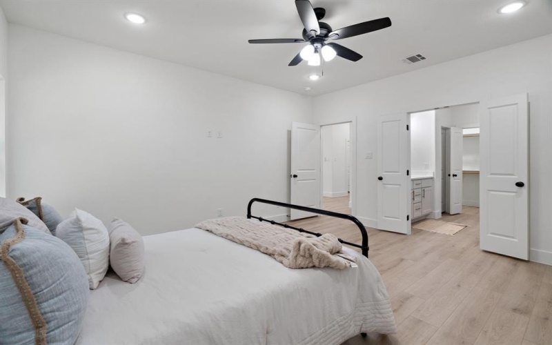 3017 Van Horn Avenue, Fort Worth, TX 76111, 3 Bedrooms Bedrooms, ,2 BathroomsBathrooms,Residential,For Sale,3017 Van Horn Avenue,0,21046370