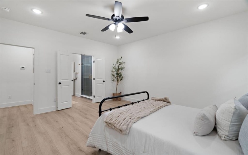 3017 Van Horn Avenue, Fort Worth, TX 76111, 3 Bedrooms Bedrooms, ,2 BathroomsBathrooms,Residential,For Sale,3017 Van Horn Avenue,0,21046370