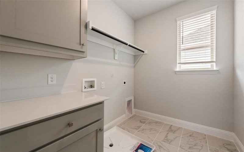 7111 Daytona Mews, Rowlett, TX 75088, 3 Bedrooms Bedrooms, ,2 BathroomsBathrooms,Residential,For Sale,7111 Daytona Mews,0,21046432