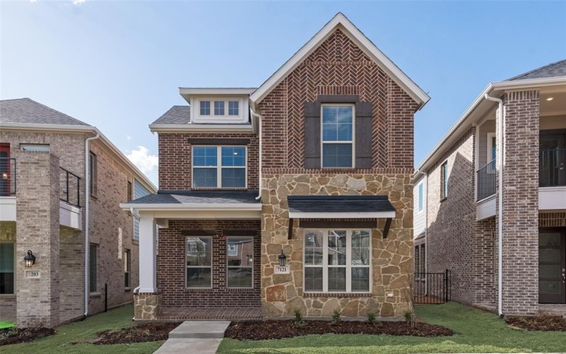 7121 Daytona Mews, Rowlett, TX 75088, 3 Bedrooms Bedrooms, ,2 BathroomsBathrooms,Residential,For Sale,7121 Daytona Mews,0,21046446