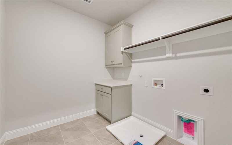 7121 Daytona Mews, Rowlett, TX 75088, 3 Bedrooms Bedrooms, ,2 BathroomsBathrooms,Residential,For Sale,7121 Daytona Mews,0,21046446