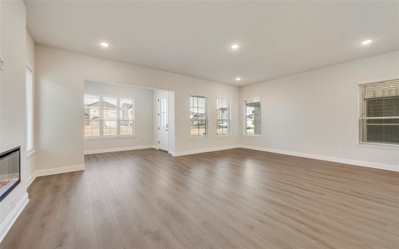 7121 Daytona Mews, Rowlett, TX 75088, 3 Bedrooms Bedrooms, ,2 BathroomsBathrooms,Residential,For Sale,7121 Daytona Mews,0,21046446