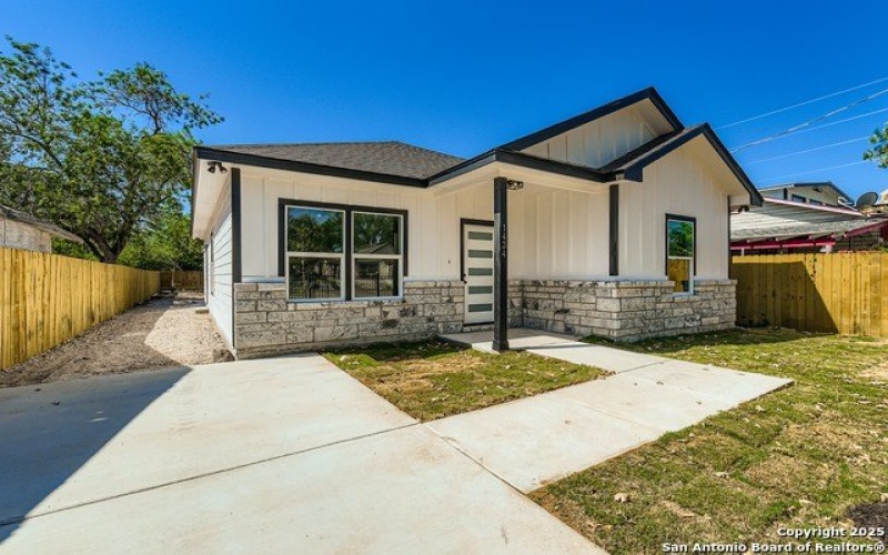 1434 Merida, San Antonio, TX 78207, 3 Habitaciones Habitaciones , ,2 BañosBaños,Residential,En Venta,1434 Merida,0,1896903