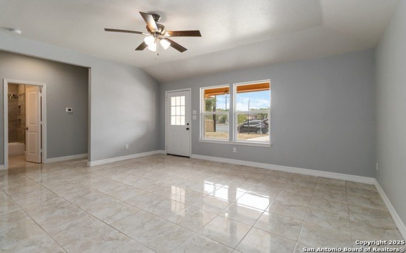 10214 Renova, San Antonio, TX 78214, 3 Habitaciones Habitaciones , ,2 BañosBaños,Residential,En Venta,10214 Renova,0,1896910