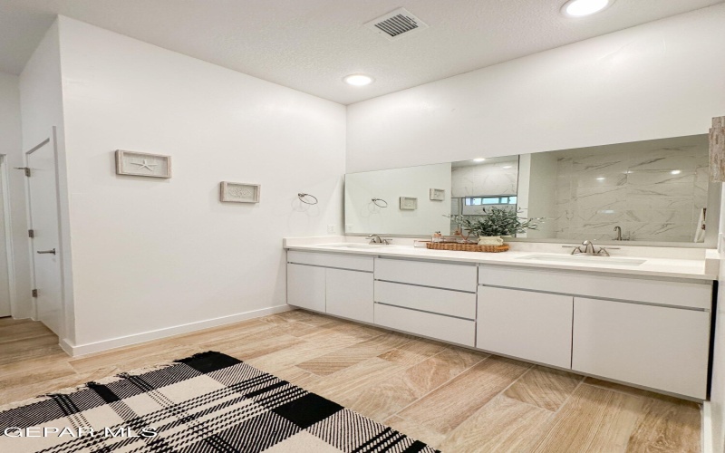 13308 Coldham Street, El Paso, TX 79928, 4 Habitaciones Habitaciones , ,3 BañosBaños,Residential,En Venta,13308 Coldham Street,0,929409