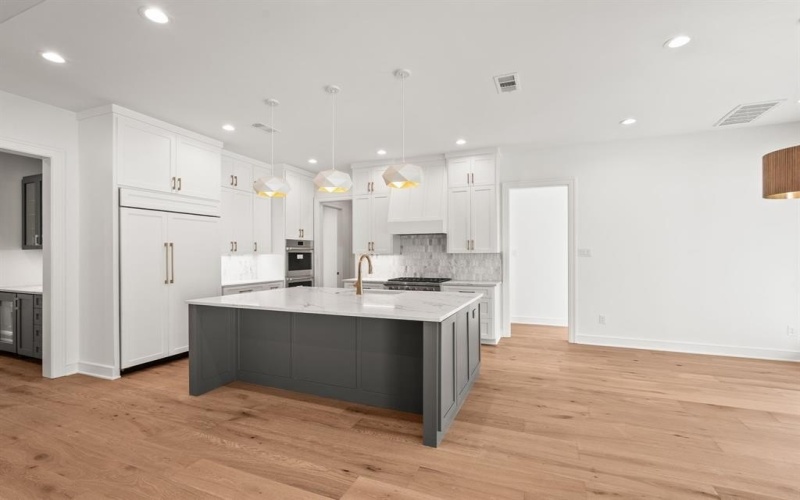 1211 Seminole Drive, Richardson, TX 75080, 5 Habitaciones Habitaciones , ,7 BañosBaños,Residential,En Venta,1211 Seminole Drive,0,20993052