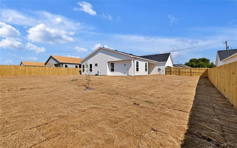 1210 Gannon Lane, DeSoto, TX 75115, 4 Bedrooms Bedrooms, ,3 BathroomsBathrooms,Residential,For Sale,1210 Gannon Lane,0,21024560