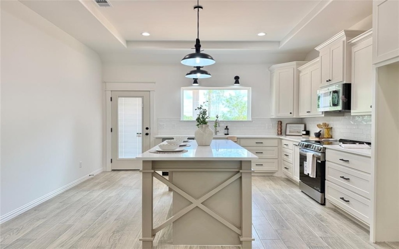 750 E Bluebonnet Drive, Granbury, TX 76048, 3 Habitaciones Habitaciones , ,2 BañosBaños,Residential,En Venta,750 E Bluebonnet Drive,0,21043710