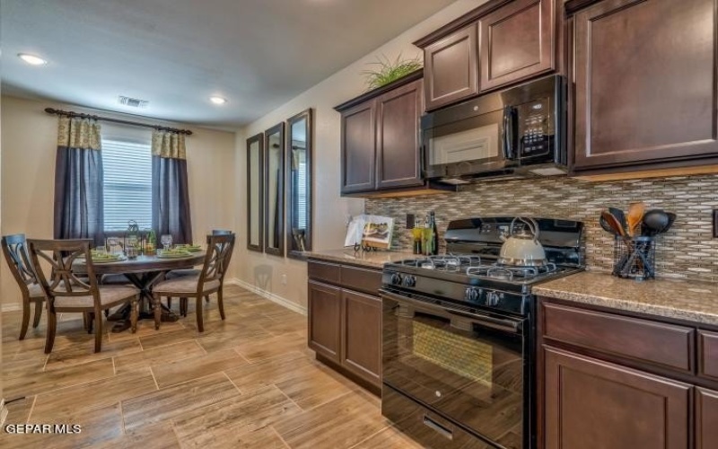 12573 Polo Norte Drive, El Paso, TX 79934, 3 Habitaciones Habitaciones , ,1 BañoBaños,Residential,En Venta,12573 Polo Norte Drive,918525