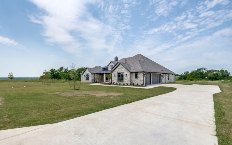 9904 Buckingham Court, Mesquite, TX 75126, 4 Bedrooms Bedrooms, ,5 BathroomsBathrooms,Residential,For Sale,9904 Buckingham Court,0,21044855