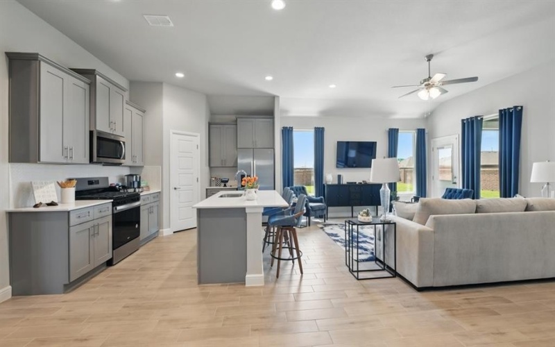 2513 GOLDFINCH Drive, Denton, TX 76205, 5 Habitaciones Habitaciones , ,3 BañosBaños,Residential,En Venta,2513 GOLDFINCH Drive,0,21045824