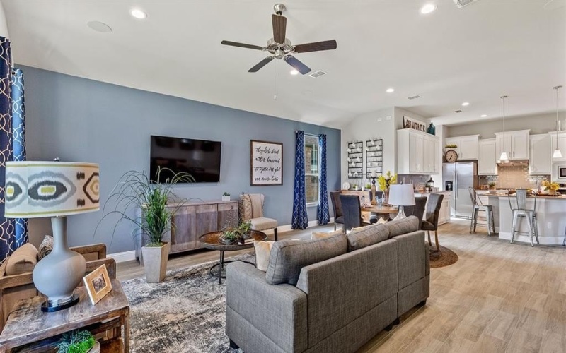 2512 GOLDFINCH Drive, Denton, TX 76205, 4 Habitaciones Habitaciones , ,2 BañosBaños,Residential,En Venta,2512 GOLDFINCH Drive,0,21045868