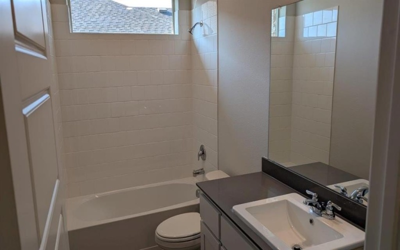 916 BOLL WEEVIL Drive, Cleburne, TX 76031, 4 Bedrooms Bedrooms, ,2 BathroomsBathrooms,Residential,For Sale,916 BOLL WEEVIL Drive,0,21046211
