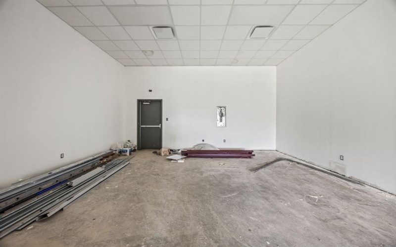 2531 W LEDBETTER Drive W, Dallas, TX 75233, ,Other,For Sale,2531 W LEDBETTER Drive W,0,21046221