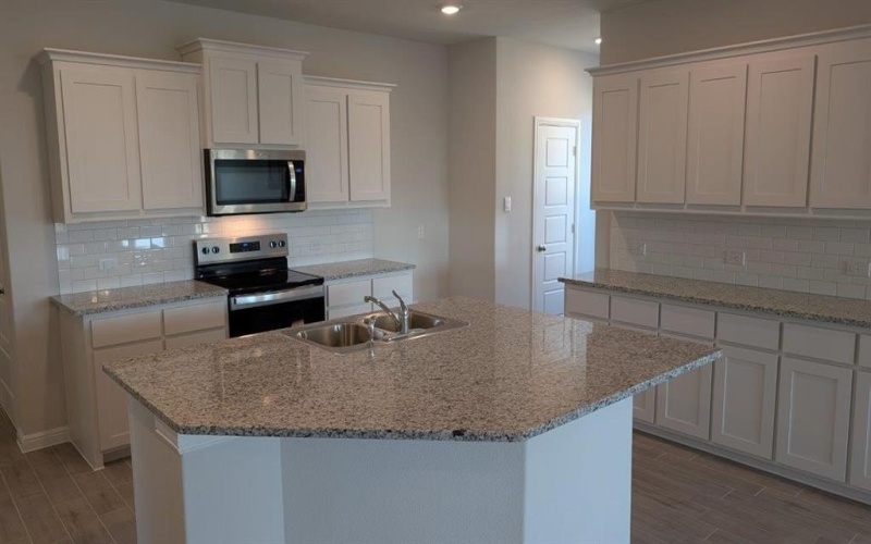 920 BOLL WEEVIL Drive, Cleburne, TX 76031, 4 Bedrooms Bedrooms, ,2 BathroomsBathrooms,Residential,For Sale,920 BOLL WEEVIL Drive,0,21046230