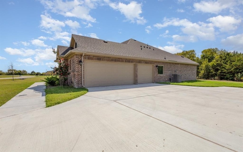 1512 Lynx Loop, Forney, TX 75126, 4 Bedrooms Bedrooms, ,3 BathroomsBathrooms,Residential,For Sale,1512 Lynx Loop,0,21046749