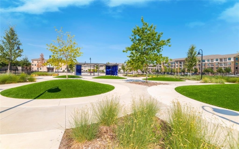 4066 Oak Circle, Addison, TX 75001, 3 Habitaciones Habitaciones , ,3 BañosBaños,Residential,En Venta,4066 Oak Circle,0,21046845