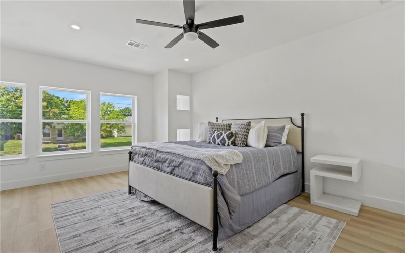 1310/ 1312 Coleman Avenue, Dallas, TX 75215, 6 Bedrooms Bedrooms, ,5 BathroomsBathrooms,Residential,For Sale,1310/ 1312 Coleman Avenue,0,21046850
