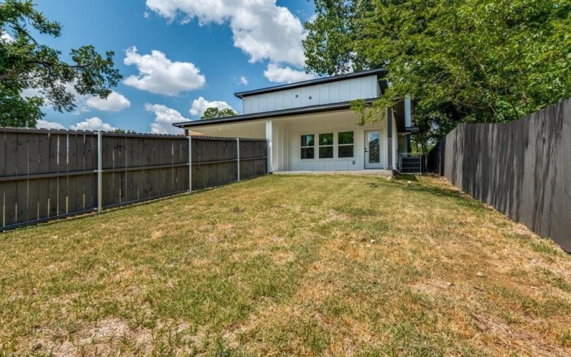 1310/ 1312 Coleman Avenue, Dallas, TX 75215, 6 Bedrooms Bedrooms, ,5 BathroomsBathrooms,Residential,For Sale,1310/ 1312 Coleman Avenue,0,21046850