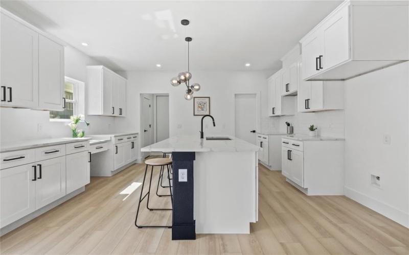 1310/ 1312 Coleman Avenue, Dallas, TX 75215, 6 Bedrooms Bedrooms, ,5 BathroomsBathrooms,Residential,For Sale,1310/ 1312 Coleman Avenue,0,21046850
