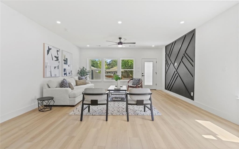 1310/ 1312 Coleman Avenue, Dallas, TX 75215, 6 Bedrooms Bedrooms, ,5 BathroomsBathrooms,Residential,For Sale,1310/ 1312 Coleman Avenue,0,21046850