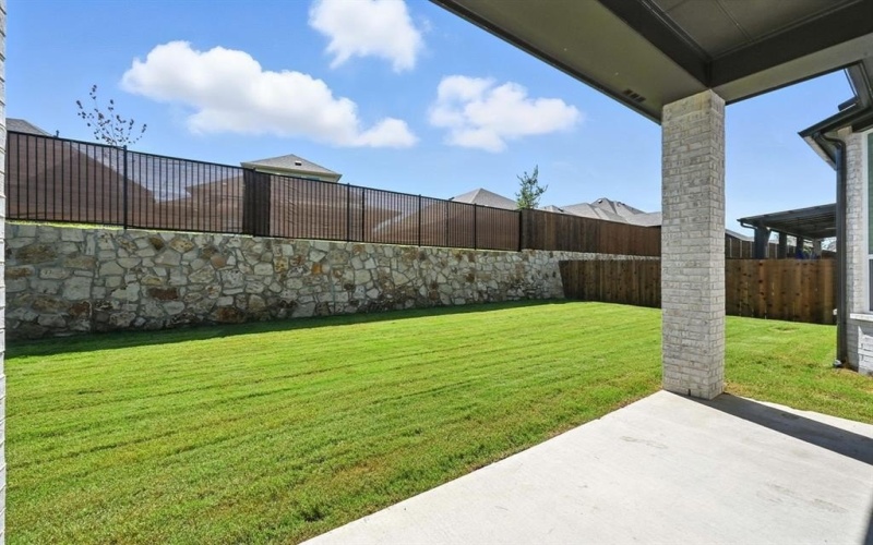 513 Lavender Drive, Van Alstyne, TX 75495, 3 Bedrooms Bedrooms, ,2 BathroomsBathrooms,Residential,For Sale,513 Lavender Drive,0,21047023