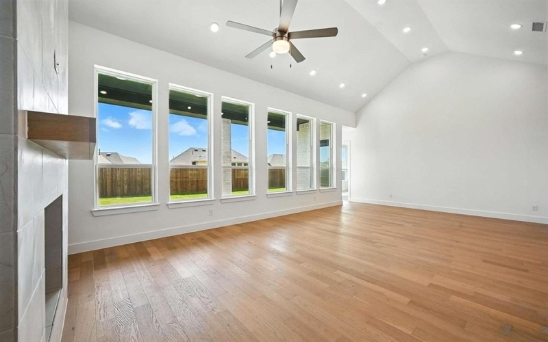 526 Lavender Drive, Van Alstyne, TX 75495, 4 Habitaciones Habitaciones , ,5 BañosBaños,Residential,En Venta,526 Lavender Drive,0,21047029