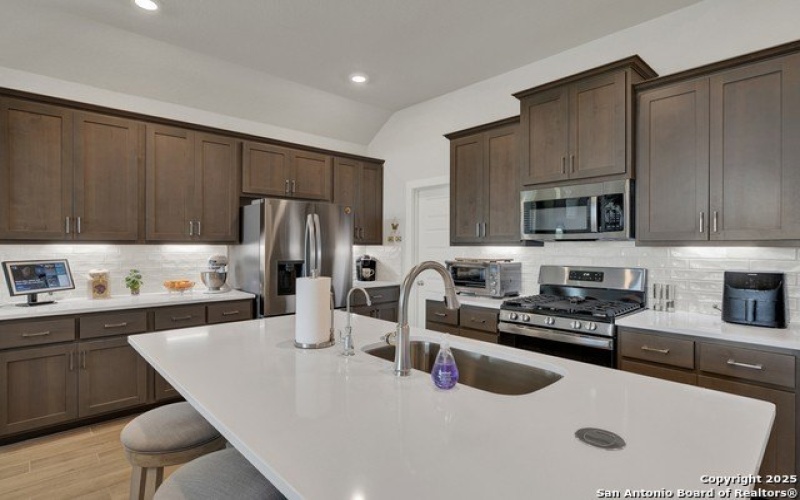 1022 Kocher, New Braunfels, TX 78130, 3 Habitaciones Habitaciones , ,2 BañosBaños,Residential,En Venta,1022 Kocher,0,1897026