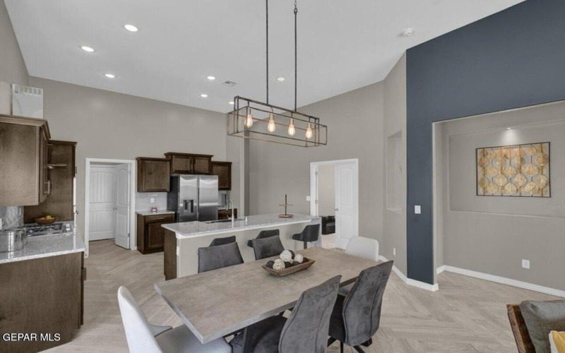 12424 Fill Ball Street, El Paso, TX 79936, 5 Habitaciones Habitaciones , ,2 BañosBaños,Residential,En Venta,12424 Fill Ball Street,0,929427