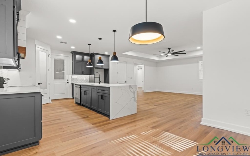 794 W Kaufman, Gilmer, TX 75460, 4 Bedrooms Bedrooms, ,2 BathroomsBathrooms,Residential,For Sale,794 W Kaufman,0,20255962