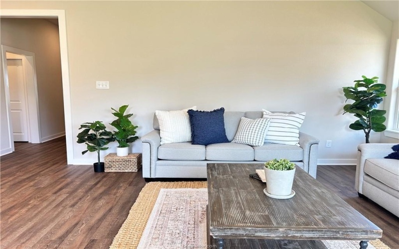 2814 Messenger Way, Bryan, TX 77802, 3 Bedrooms Bedrooms, ,2 BathroomsBathrooms,Residential,For Sale,2814 Messenger Way,0,25009417