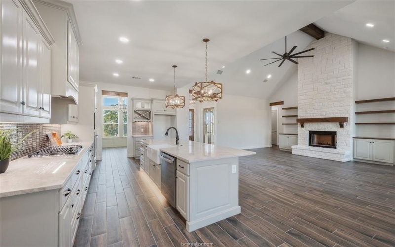 6652 Ridgeview Estates Lane, Bryan, TX 77808, 4 Bedrooms Bedrooms, ,3 BathroomsBathrooms,Residential,For Sale,6652 Ridgeview Estates Lane,0,25009420