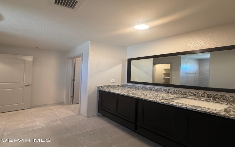 10749 Michael Irvin Street, El Paso, TX 79924, 3 Habitaciones Habitaciones , ,1 BañoBaños,Residential,En Venta,10749 Michael Irvin Street,0,929448