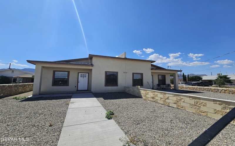 7833 MOUNT LATONA Drive unit: A & B #A & B, El Paso, TX 79904, ,Residential Multi Family,En Venta,7833 MOUNT LATONA Drive unit: A & B,0,929450