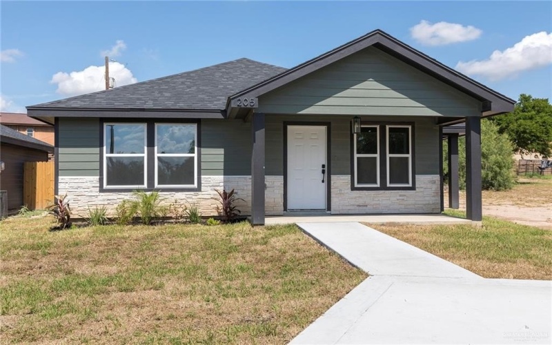 205 Mesquite Meadows Street, La Joya, TX 78560, 3 Bedrooms Bedrooms, ,2 BathroomsBathrooms,Residential,For Sale,205 Mesquite Meadows Street,0,477632