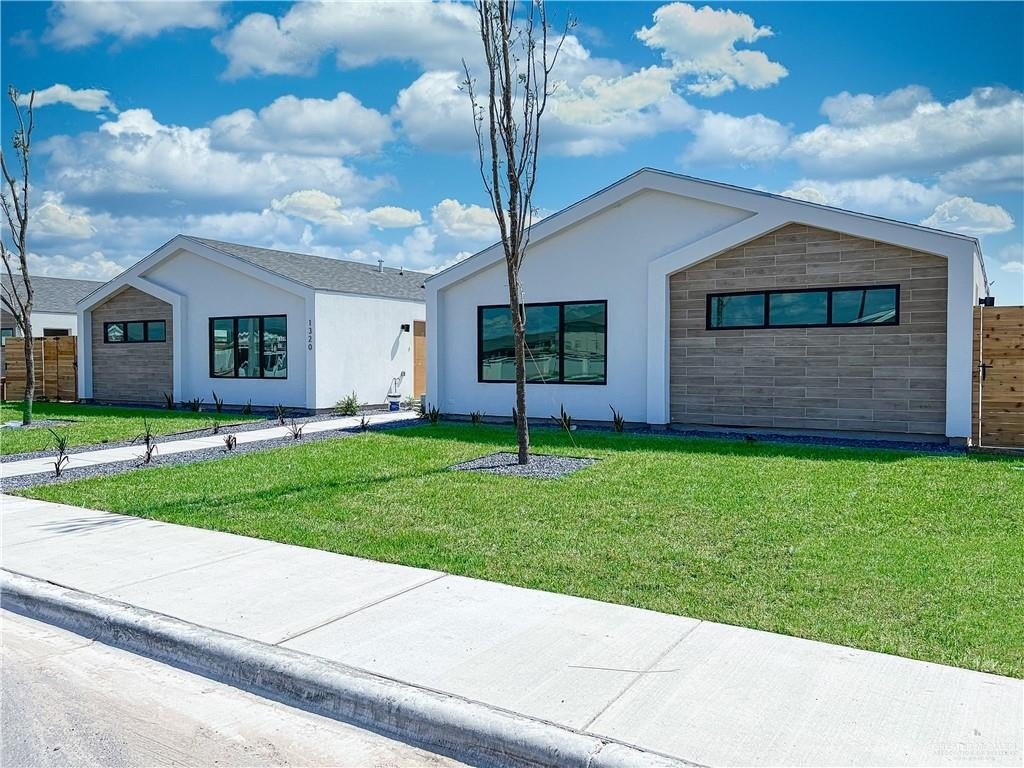 412 Sparrow Road, Weslaco, TX 78596, ,Residential Multi Family,En Venta,412 Sparrow Road,0,478388