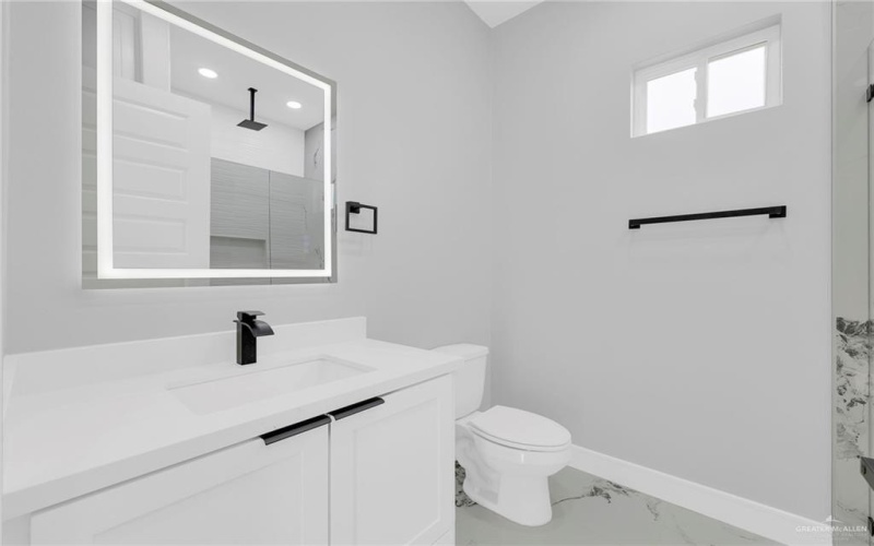 8042 N 48th Lane, McAllen, TX 78504, 3 Bedrooms Bedrooms, ,2 BathroomsBathrooms,Residential,For Sale,8042 N 48th Lane,0,478453