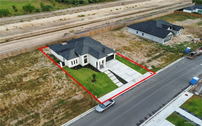 8042 N 48th Lane, McAllen, TX 78504, 3 Bedrooms Bedrooms, ,2 BathroomsBathrooms,Residential,For Sale,8042 N 48th Lane,0,478453
