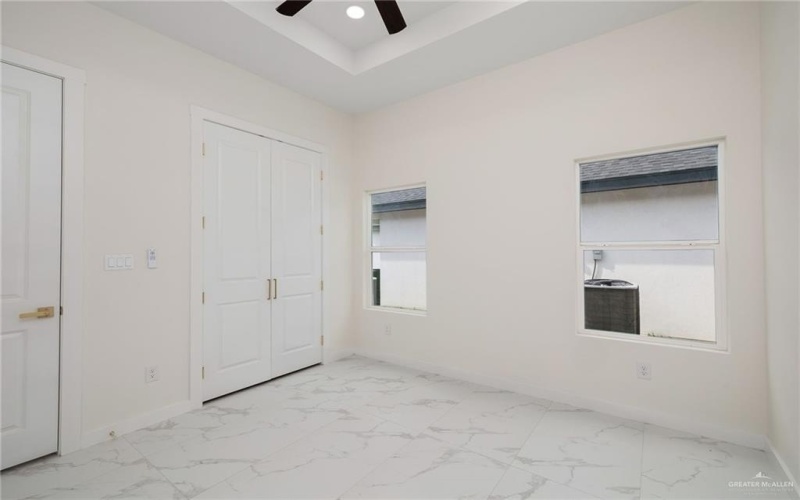 5905 N Rayo Del Sol Street, Edinburg, TX 78542, 3 Bedrooms Bedrooms, ,2 BathroomsBathrooms,Residential,For Sale,5905 N Rayo Del Sol Street,0,479380