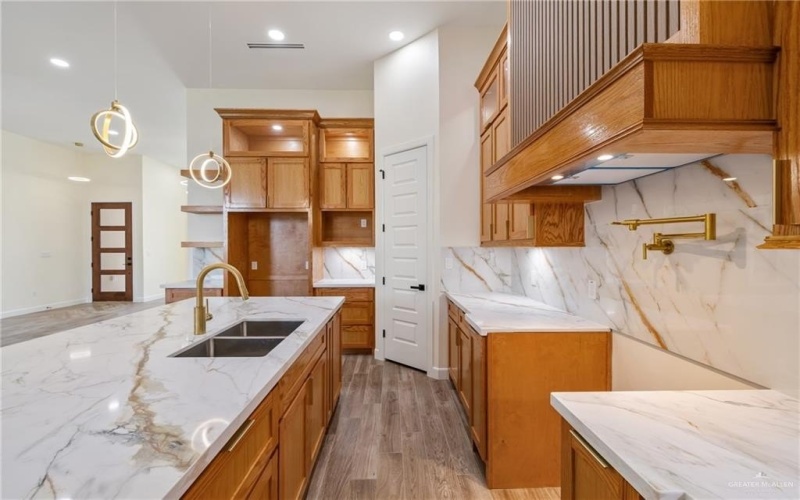 1602 Helen Drive, Weslaco, TX 78596, 3 Habitaciones Habitaciones , ,3 BañosBaños,Residential,En Venta,1602 Helen Drive,0,479564