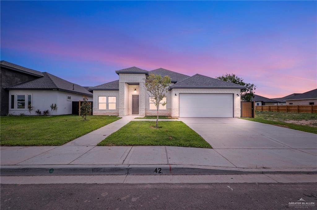 8007 N 48th Lane, McAllen, TX 78504, 4 Bedrooms Bedrooms, ,3 BathroomsBathrooms,Residential,For Sale,8007 N 48th Lane,0,479653
